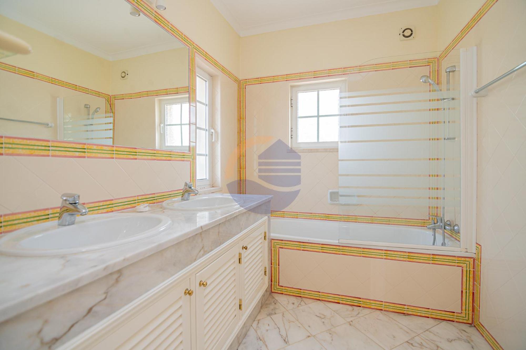 Villa Luxury Suites, Heated Outdoor Pool Portimão Εξωτερικό φωτογραφία